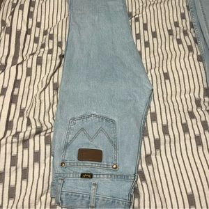 WRANGLER SALE. DONT BUY THIS POST